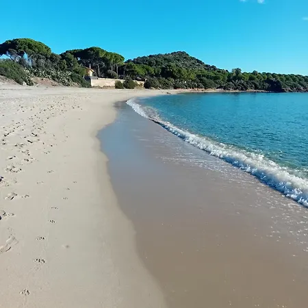 Gialla - Il Mare A Due Passi * Pula
