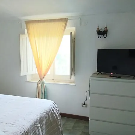 Gialla - Il Mare A Due Passi