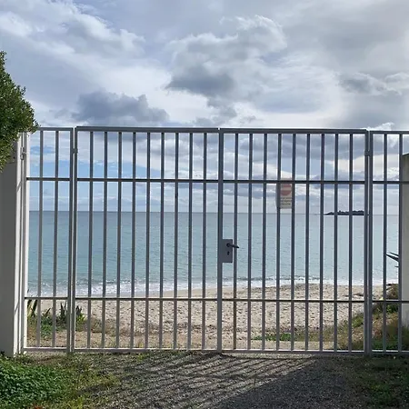 Gialla - Il Mare A Due Passi 풀라