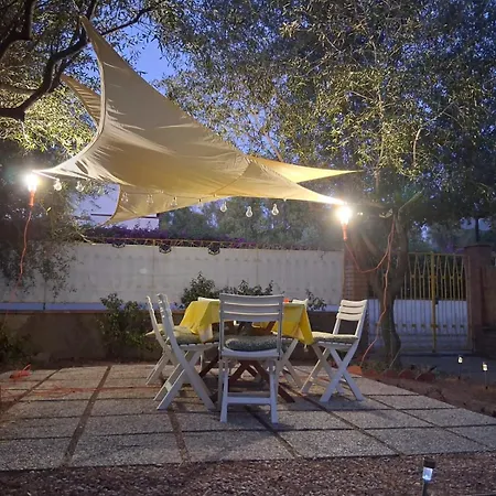 Gialla - Il Mare A Due Passi *