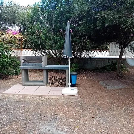 Gialla - Il Mare A Due Passi * Pula