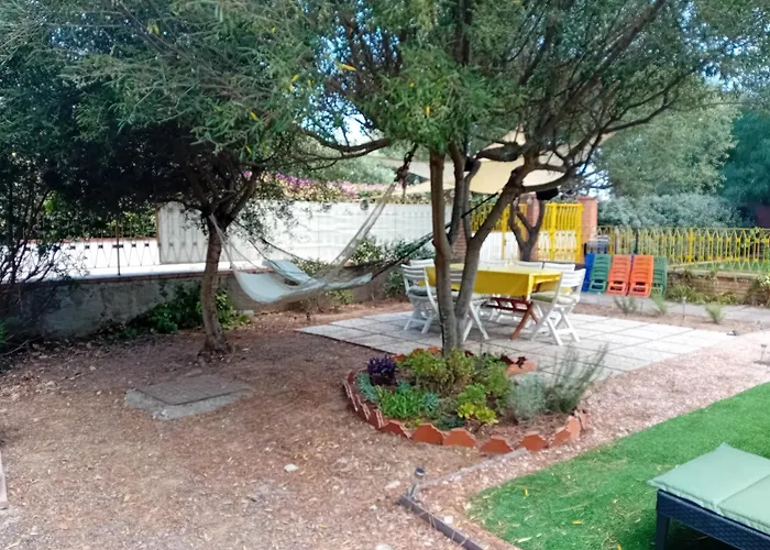 Gialla - Il Mare A Due Passi Pula